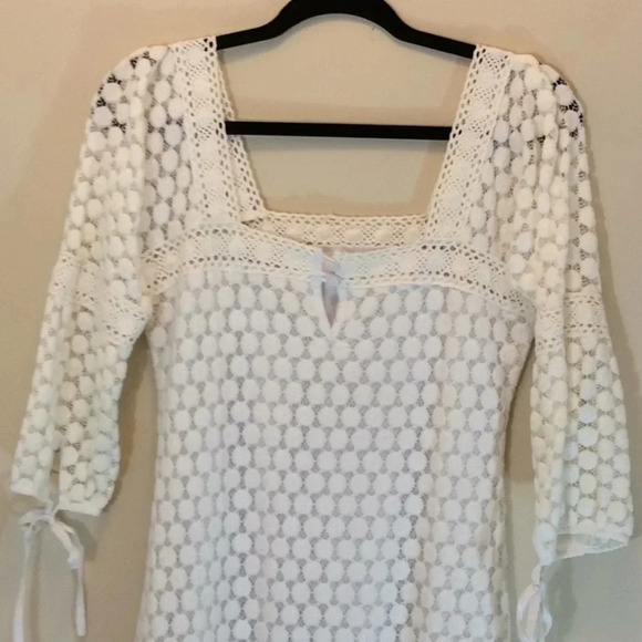 Solitaire Off-white Lace Lined Dress 3/4 Sleeves - Picture 4 of 8